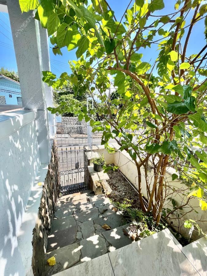 Estudio Ilha Centro Sul Ufsc, Ar Cond, Estac, Varanda, Vista Mar ฟลอเรียนอโปลิส ภายนอก รูปภาพ